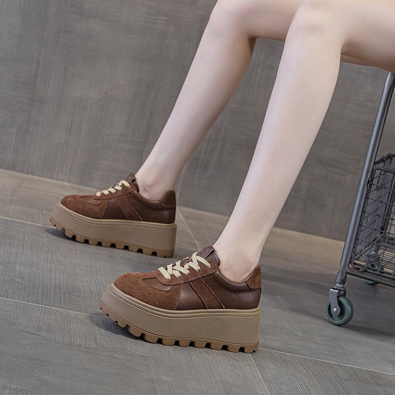 Thick-soled inner height-increasing women s matte leather retro casual fashion sports board shoes female student shoes 34
Thick-soled inner height-increasing women s matte leather retro casual fashion sports board shoes female student shoes 34