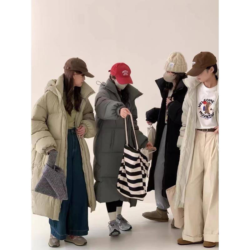 Длинная утолщенная пуховая хлопковая одежда женская новая большая стеганая свободного кроя до колена с капюшоном теплая куртка-пуховик XL хаки
Длинная утолщенная пуховая хлопковая одежда женская новая большая стеганая свободного кроя до колена с капюшоном теплая куртка-пуховик XL хаки