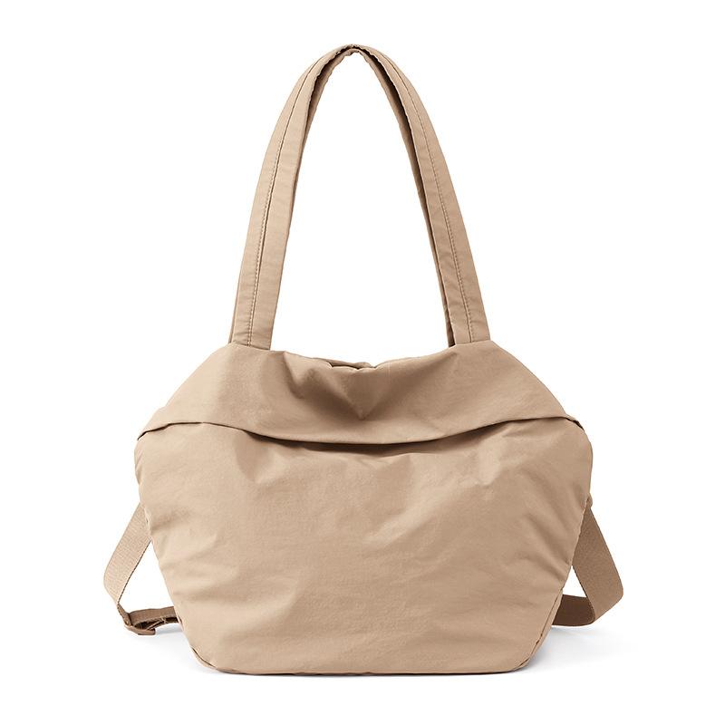 Large Capacity Shoulder Bag Solid Color Portable Nylon Bag
Large Capacity Shoulder Bag Solid Color Portable Nylon Bag