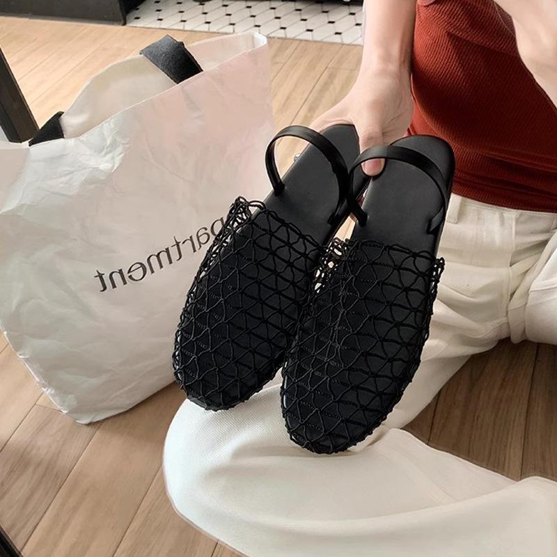 Виноградная мать лето новый полый нишевый дизайн верхняя одежда одно слово с сумкой голова плоская подошва крутые тапочки женщины 35
Виноградная мать лето новый полый нишевый дизайн верхняя одежда одно слово с сумкой голова плоская подошва крутые тапочки женщины 35