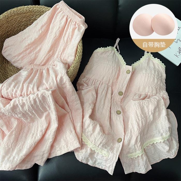 Monet Garden three-piece pajamas women s summer new models with chest pads, suspenders, shorts, solid color V-neck casual loungewear 4XL
Monet Garden three-piece pajamas women s summer new models with chest pads, suspenders, shorts, solid color V-neck casual loungewear 4XL