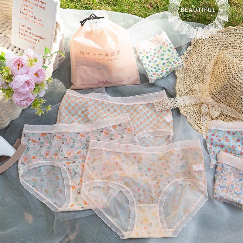 Японские летние трусы из антибактериального кружева Ice Silk - женское нижнее белье со средней посадкой, больших размеров XL (125-155 jin)
Японские летние трусы из антибактериального кружева Ice Silk - женское нижнее белье со средней посадкой, больших размеров XL (125-155 jin)