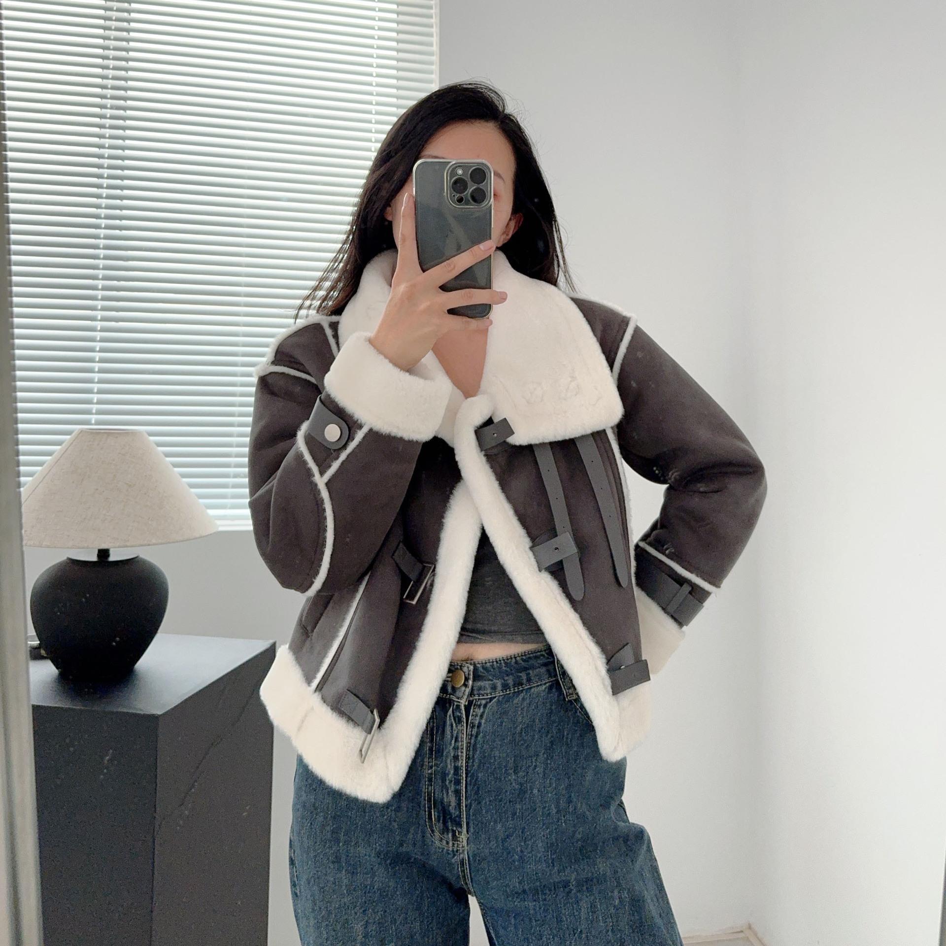 Меховая интегрированная экологическая меховая куртка женская зимняя меховая верхняя часть XL
Меховая интегрированная экологическая меховая куртка женская зимняя меховая верхняя часть XL