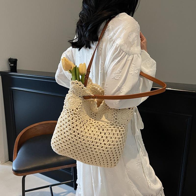 Beach vacation bag women s 2025 new popular fashion tote bag large capacity shoulder bag хакі
Beach vacation bag women s 2025 new popular fashion tote bag large capacity shoulder bag хакі