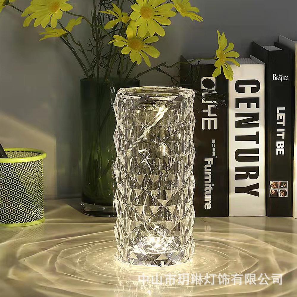 Хрустальная настольная лампа испанская интернет-знаменитость портативная спальня прикроватная атмосфера ночник романтический подарок алмазная зарядка настольная лампа
Хрустальная настольная лампа испанская интернет-знаменитость портативная спальня прикроватная атмосфера ночник романтический подарок алмазная зарядка настольная лампа