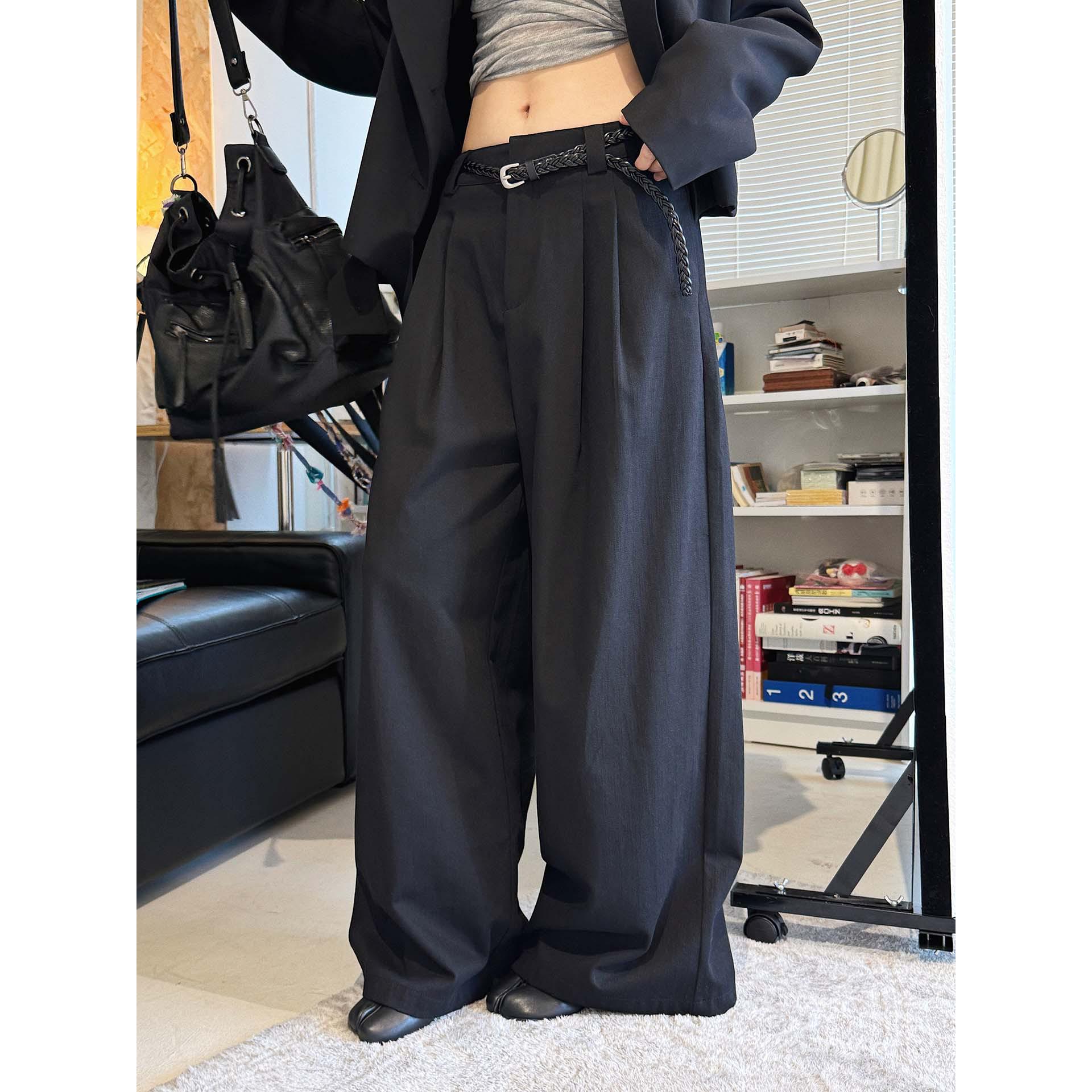 Louvre Women s Retro Korean Style Cotton Linen Loose Casual Pants with Woven Belt - Spring/Summer Collection Large чорний
Louvre Women s Retro Korean Style Cotton Linen Loose Casual Pants with Woven Belt - Spring/Summer Collection Large чорний