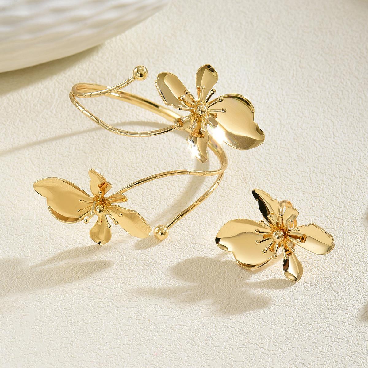 Minimalist Gold Color Flower Jewelry Set Women s Cuff Bangle Stud Earrings Elegant Floral Statement Jewelry For Office Daily
Minimalist Gold Color Flower Jewelry Set Women s Cuff Bangle Stud Earrings Elegant Floral Statement Jewelry For Office Daily