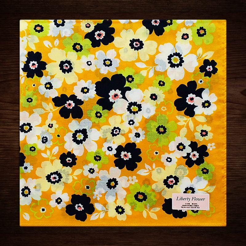 Made in Japan Cotton Printed Single Lobe Wild Rose Handkerchief Garcinia Base
Made in Japan Cotton Printed Single Lobe Wild Rose Handkerchief Garcinia Base