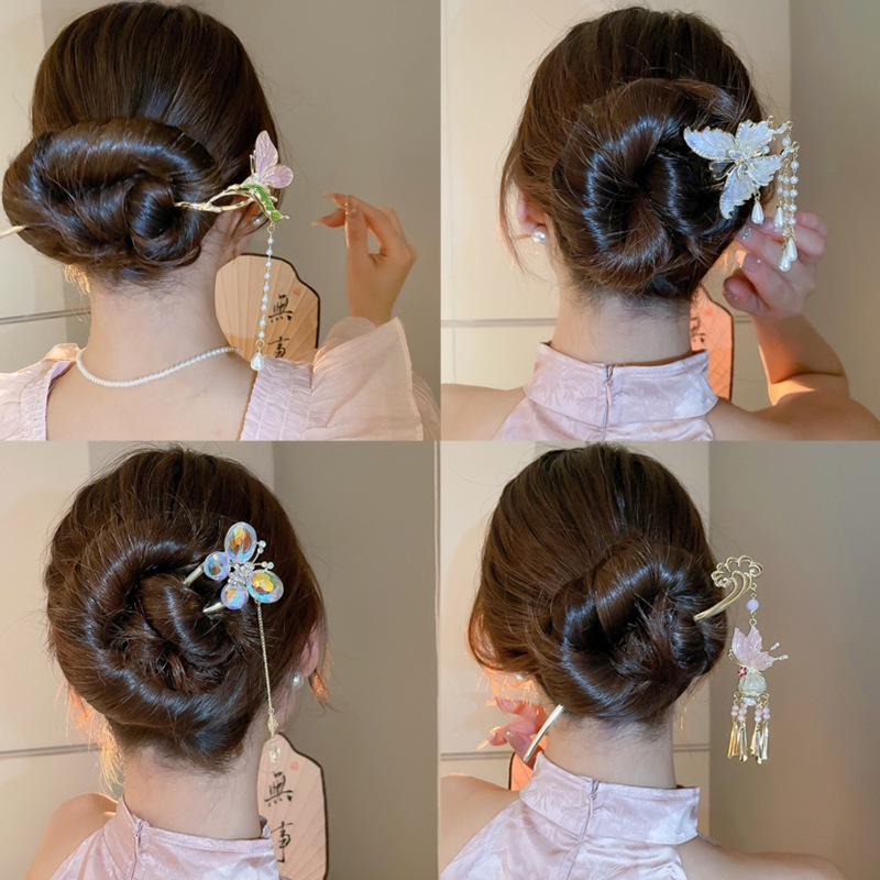 Elegant Pearl Tassel Butterfly Hairpin: Rhinestone-Embellished Chinese Style, Versatile and Luxurious Hair Clip
Elegant Pearl Tassel Butterfly Hairpin: Rhinestone-Embellished Chinese Style, Versatile and Luxurious Hair Clip