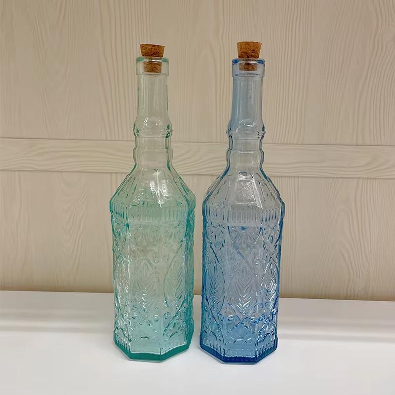 700ml Large Capacity Blue Sealed Bottle Spanish Embossed Food Grade Glass Bottle Household Wooden Stopper Decanter Wine Bottle
700ml Large Capacity Blue Sealed Bottle Spanish Embossed Food Grade Glass Bottle Household Wooden Stopper Decanter Wine Bottle