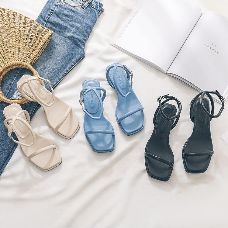 2025 new summer feeling retro white fairy shoes small fragrant beach thick heel with sandals woman 35 чёрный
2025 new summer feeling retro white fairy shoes small fragrant beach thick heel with sandals woman 35 чёрный