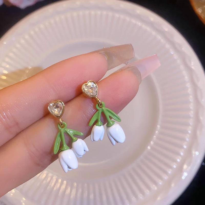 Серьги-пусеты в виде сердца с цветком: Женский свежий летний 2024 нишевый дизайн зелёный
Серьги-пусеты в виде сердца с цветком: Женский свежий летний 2024 нишевый дизайн зелёный