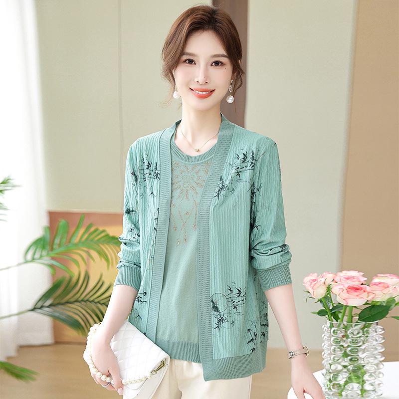Mom s Spring Knit Cardigan and Short-Sleeve T-Shirt Set for Women Aged 40-50 4XL (suggested 135-150 jin) зелёный
Mom s Spring Knit Cardigan and Short-Sleeve T-Shirt Set for Women Aged 40-50 4XL (suggested 135-150 jin) зелёный