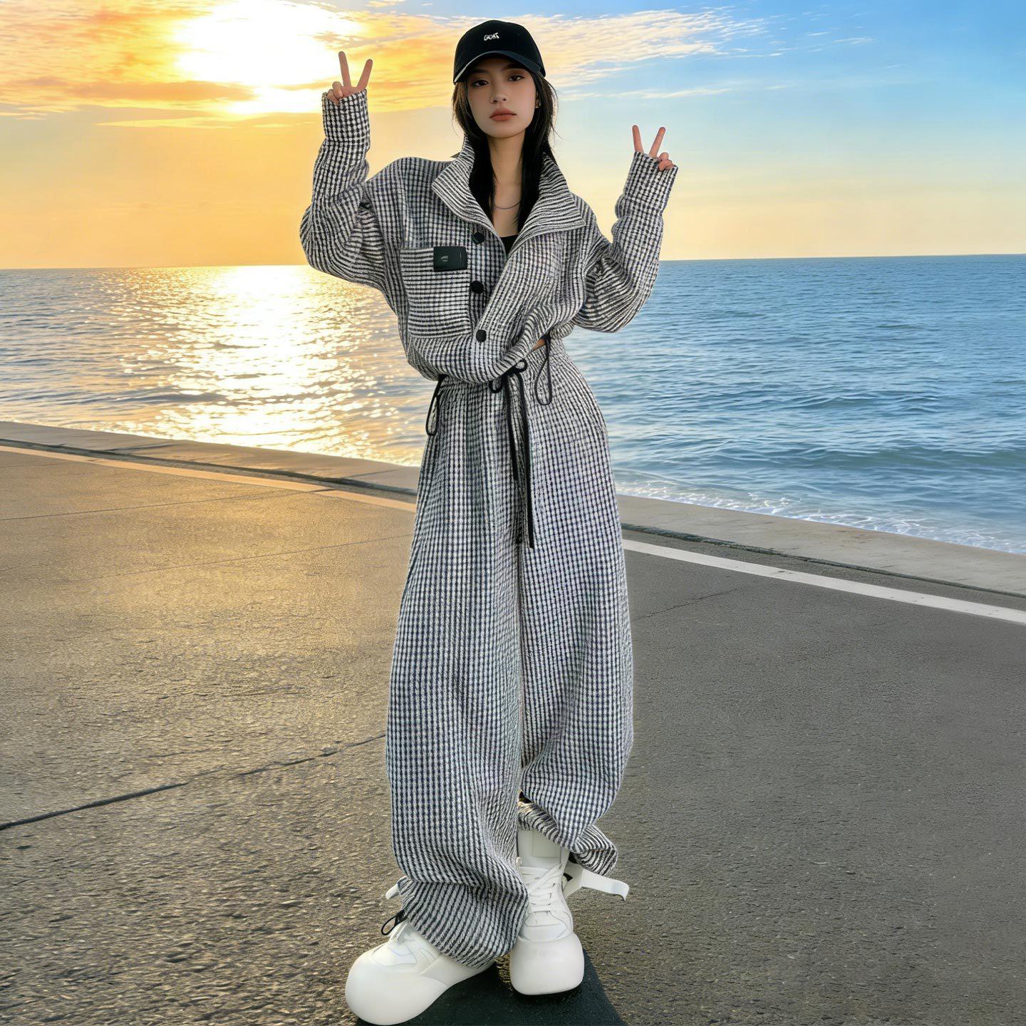 Women s Slimming Striped Knit Top & Wide-Leg Pants Set - Stand-Collar, Half-Buttoned, Age-Reducing Style for Spring/Winter 2026. M
Women s Slimming Striped Knit Top & Wide-Leg Pants Set - Stand-Collar, Half-Buttoned, Age-Reducing Style for Spring/Winter 2026. M