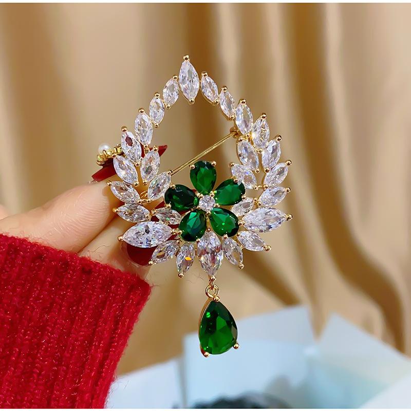 Colored Cubic Zirconia Wreath Brooch Women s Water Drop Brooch With Suit Pin Accessories
Colored Cubic Zirconia Wreath Brooch Women s Water Drop Brooch With Suit Pin Accessories