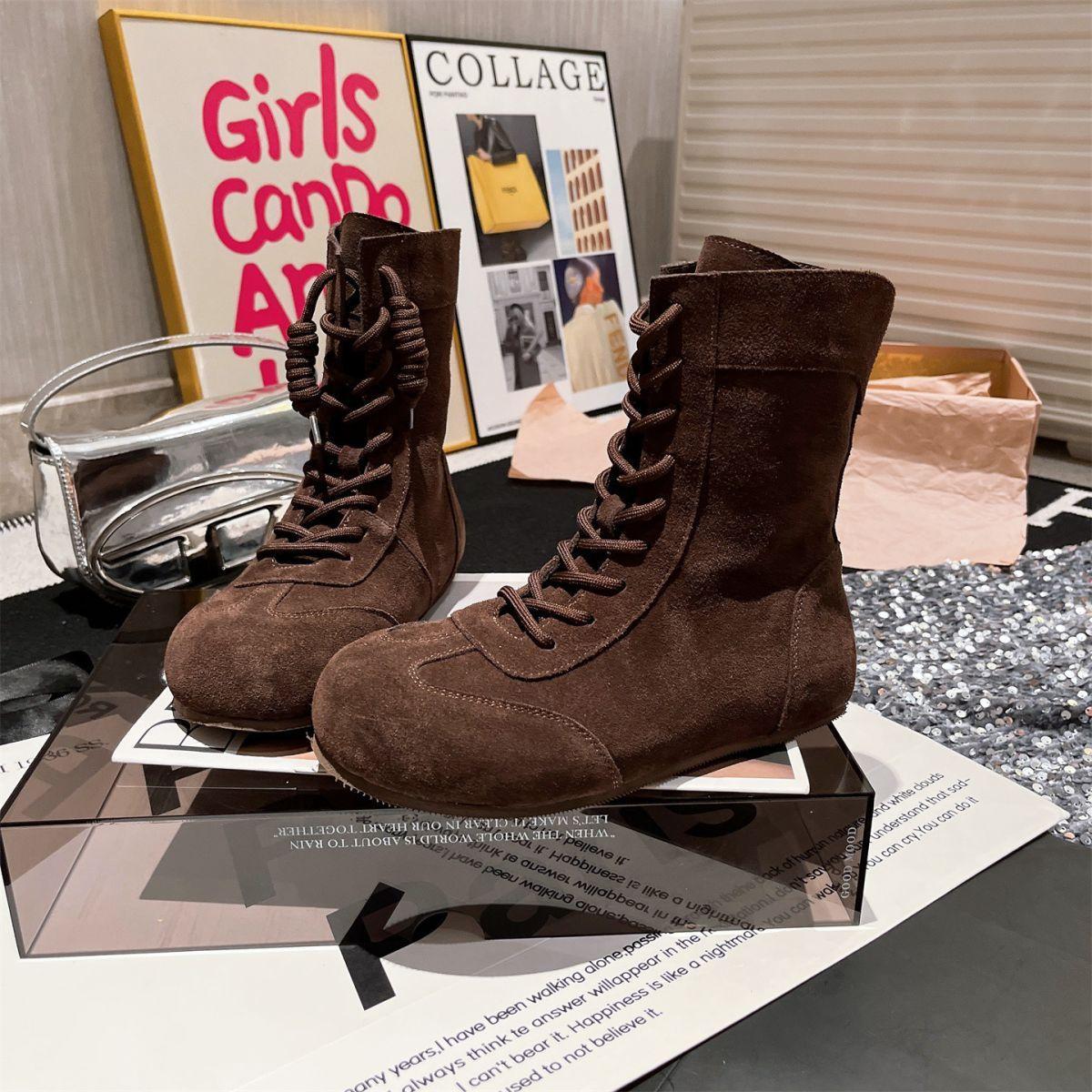 2025 autumn and winter new matte lace-up big head heightening boxing casual shoes German training shoes Martin boots short boots women s shoes 40
2025 autumn and winter new matte lace-up big head heightening boxing casual shoes German training shoes Martin boots short boots women s shoes 40