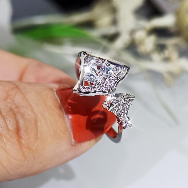 Европейские и национальные украшения, комплект из трех частей, ожерелье, серьги, комплект украшений для невесты, женские украшения
Европейские и национальные украшения, комплект из трех частей, ожерелье, серьги, комплект украшений для невесты, женские украшения