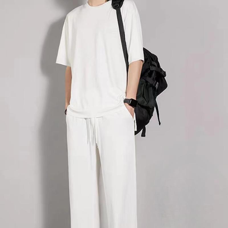 Мужской летний модный свободный костюм большого размера из ледяного шелка, классический повседневный комплект из двух предметов с круглым вырезом, однотонный, высокого качества S белый
Мужской летний модный свободный костюм большого размера из ледяного шелка, классический повседневный комплект из двух предметов с круглым вырезом, однотонный, высокого качества S белый