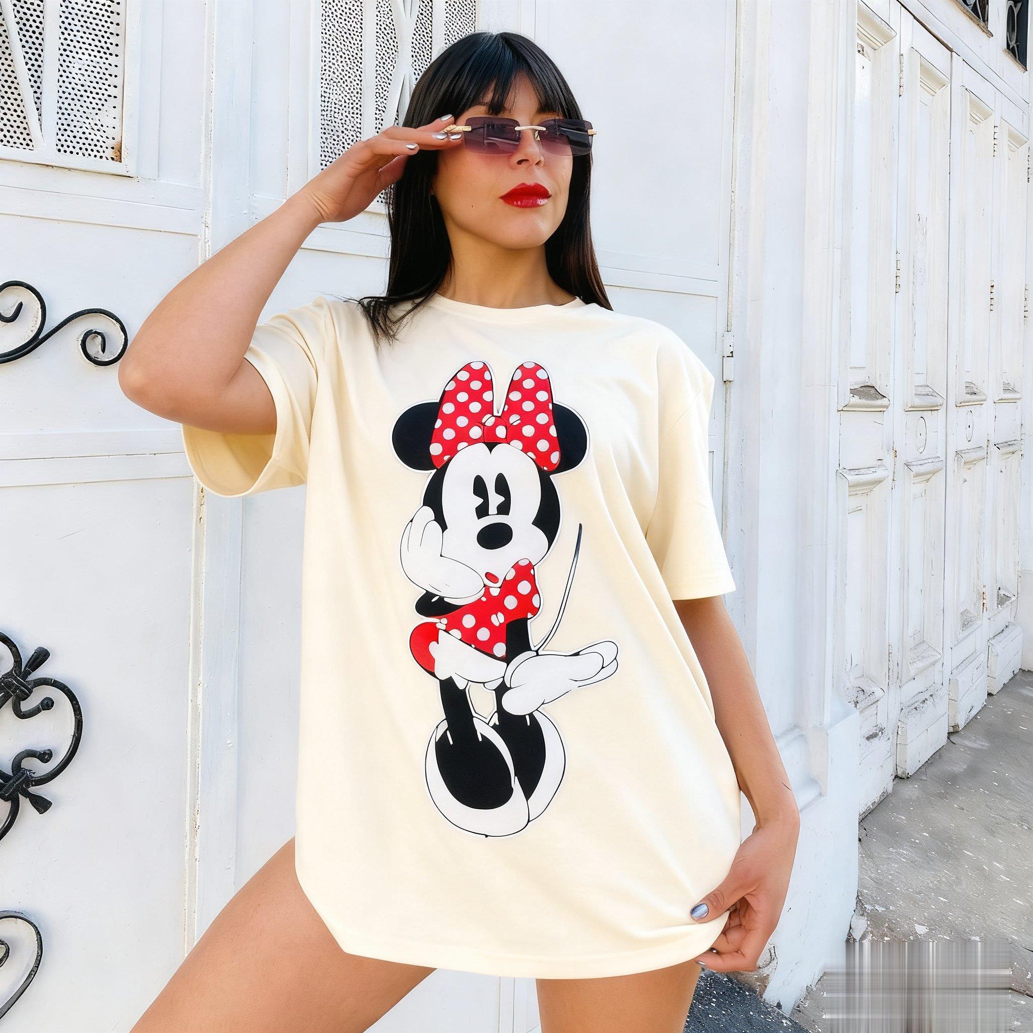 Винтажная футболка с графическим принтом Минни Маус от Disney для женщин, летняя, новая, свободная, с коротким рукавом, оверсайз, повседневная, хлопковая, Y2k, уличная одежда S
Винтажная футболка с графическим принтом Минни Маус от Disney для женщин, летняя, новая, свободная, с коротким рукавом, оверсайз, повседневная, хлопковая, Y2k, уличная одежда S