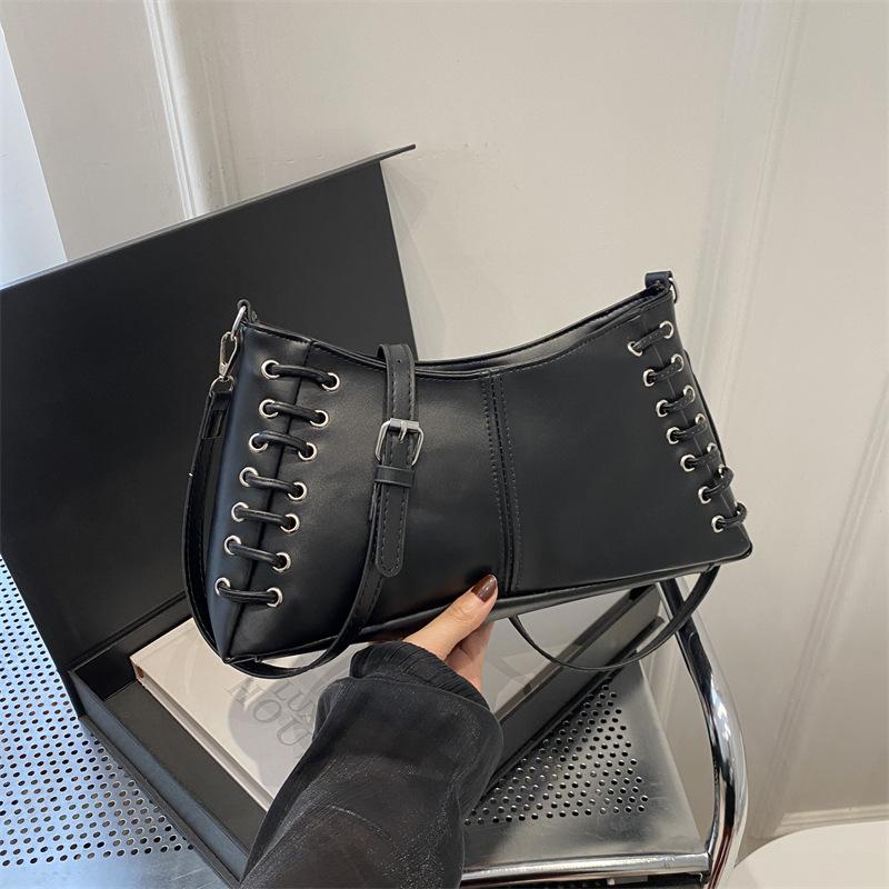 Новая летняя нишевая дизайнерская персонализированная простая сумка на одно плечо для женщин, модная фактурная сумка через плечо