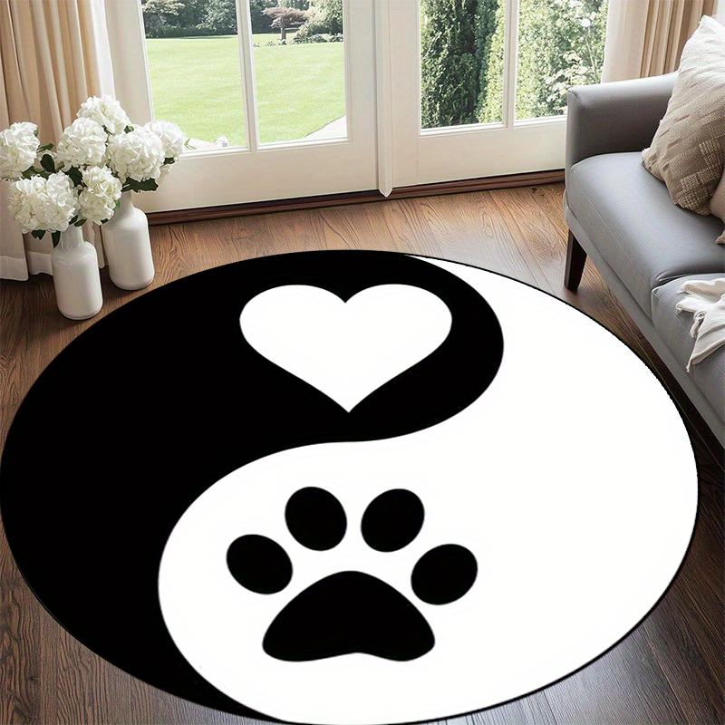 1pc Non-Slip Round Mat - Machine Washable Polyester Mat for Bedroom Living Room Decor - Black and White Paw Print Design 100x100cm
1pc Non-Slip Round Mat - Machine Washable Polyester Mat for Bedroom Living Room Decor - Black and White Paw Print Design 100x100cm