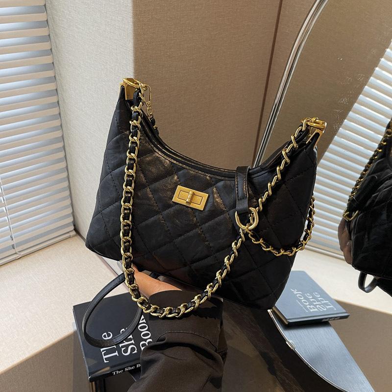 Retro diamond small fragrant chain tote bag women s new commuter versatile underarm bag shoulder bucket bag
Retro diamond small fragrant chain tote bag women s new commuter versatile underarm bag shoulder bucket bag