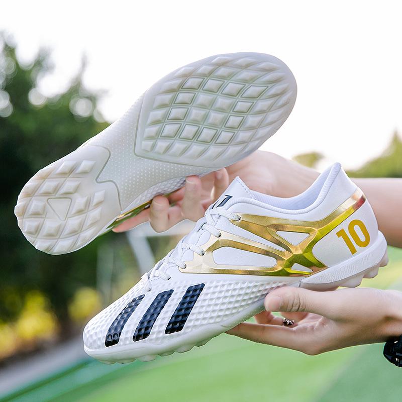 Футбольні бутси унісекс для підлітків і молоді 44
Футбольні бутси унісекс для підлітків і молоді 44