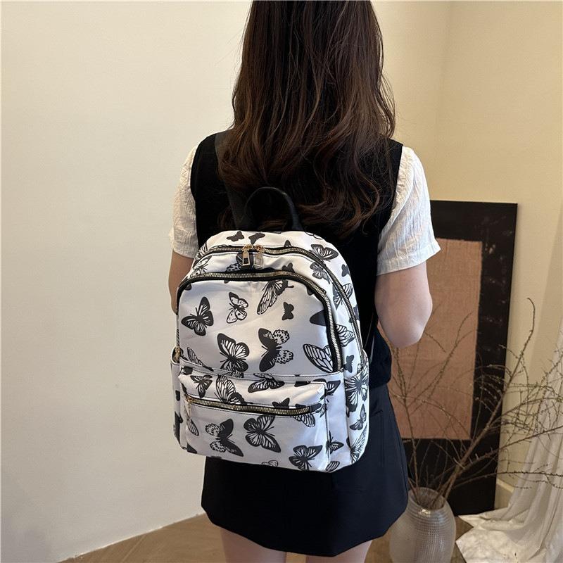 Backpack women s zipper new nylon cloth casual women s handbag bag women s large-capacity lightweight backpack
Backpack women s zipper new nylon cloth casual women s handbag bag women s large-capacity lightweight backpack
