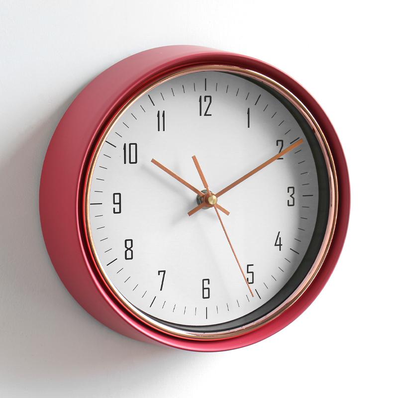 Creative Luxury Silent Wall Clock Metal Living Room Modern Wall Watches Home Decor Clock Mechanism House Decoration Gift Ideas 22.5CM
Creative Luxury Silent Wall Clock Metal Living Room Modern Wall Watches Home Decor Clock Mechanism House Decoration Gift Ideas 22.5CM