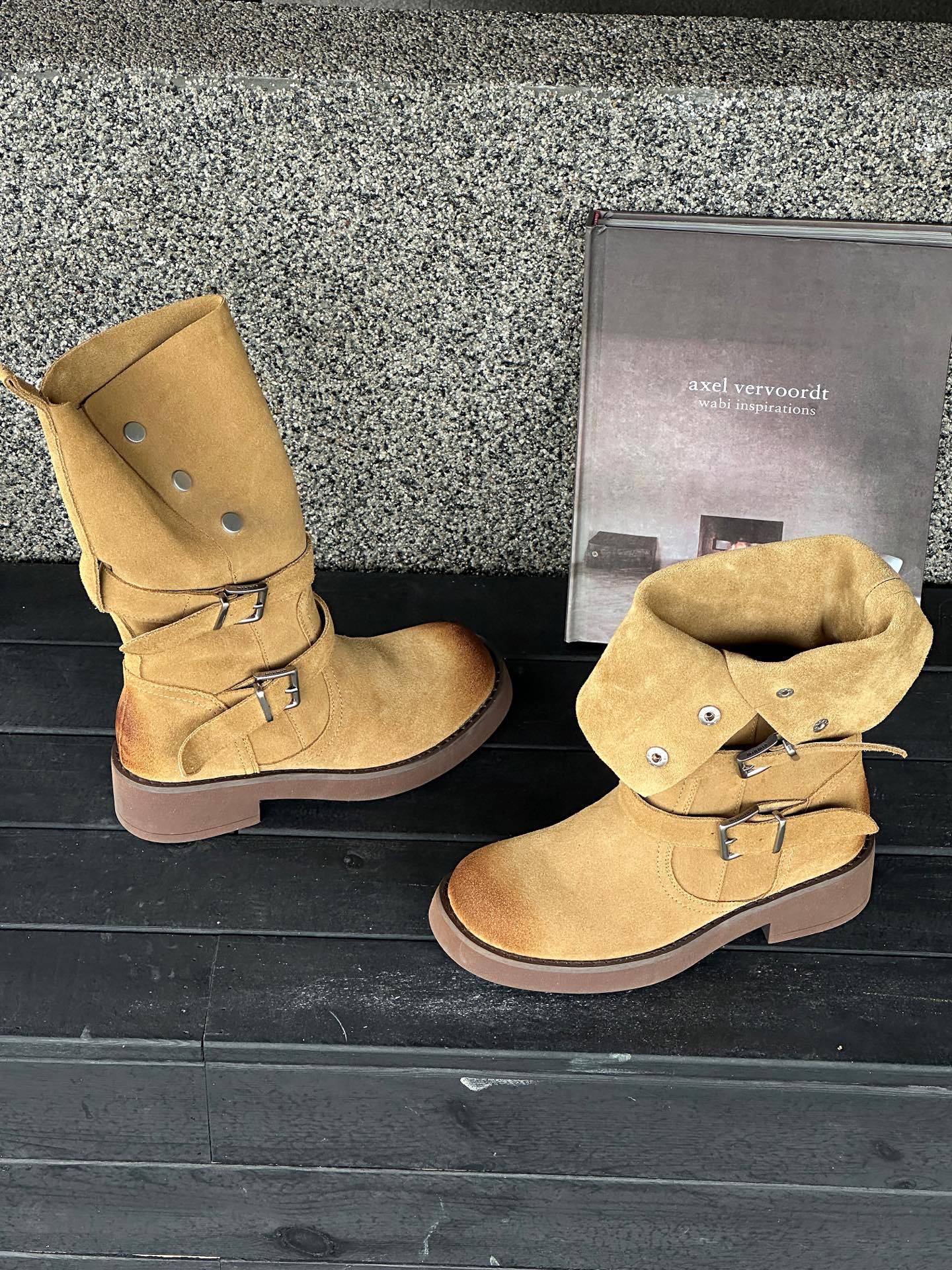 2025 новые ретро матовые двухсторонние короткие ботинки ковбойские сапоги в западном стиле женские осенне-зимние новые на плоской подошве с круглым носком ботинки Мартин 35
2025 новые ретро матовые двухсторонние короткие ботинки ковбойские сапоги в западном стиле женские осенне-зимние новые на плоской подошве с круглым носком ботинки Мартин 35