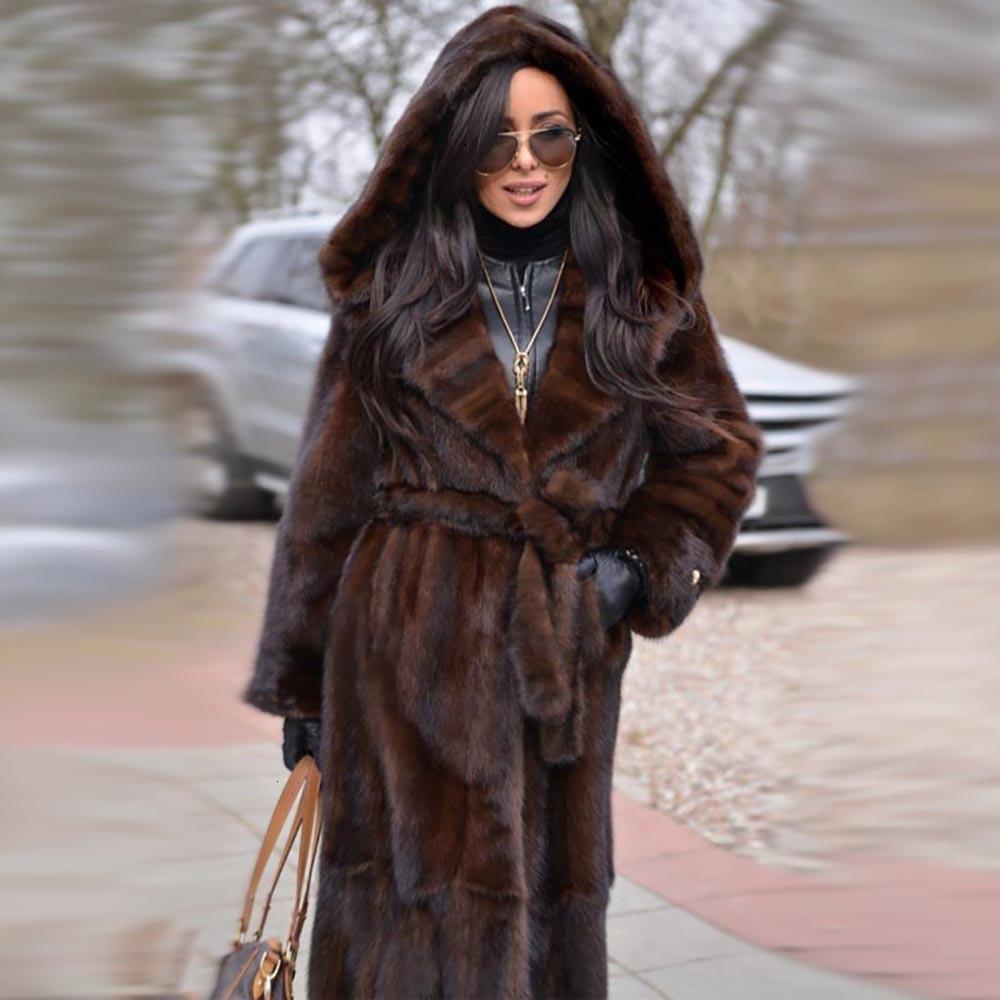 Женское длинное пальто с капюшоном и поясом из норки кофейного цвета 3XL
Женское длинное пальто с капюшоном и поясом из норки кофейного цвета 3XL