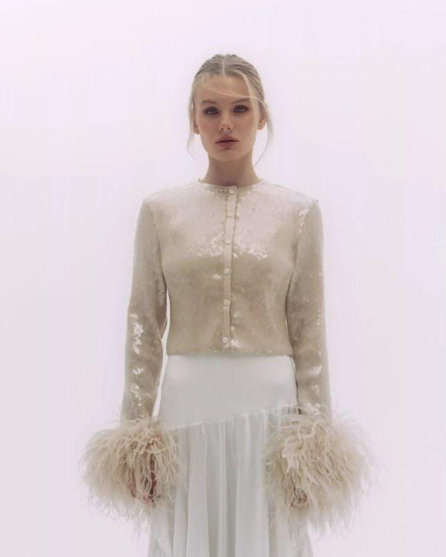 New Long-Sleeved Suit Slim-Fitting European And American Rhinestones Super Flash Nightclub Style Fashionable Sexy Feather Top 2XL абрикосовий
New Long-Sleeved Suit Slim-Fitting European And American Rhinestones Super Flash Nightclub Style Fashionable Sexy Feather Top 2XL абрикосовий