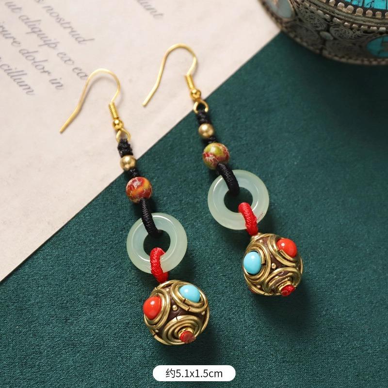 Оригинальный дизайн непальские серьги ретро тибетские плетеные длинные серьги с бахромой в экзотическом стиле нишевые женские
Оригинальный дизайн непальские серьги ретро тибетские плетеные длинные серьги с бахромой в экзотическом стиле нишевые женские