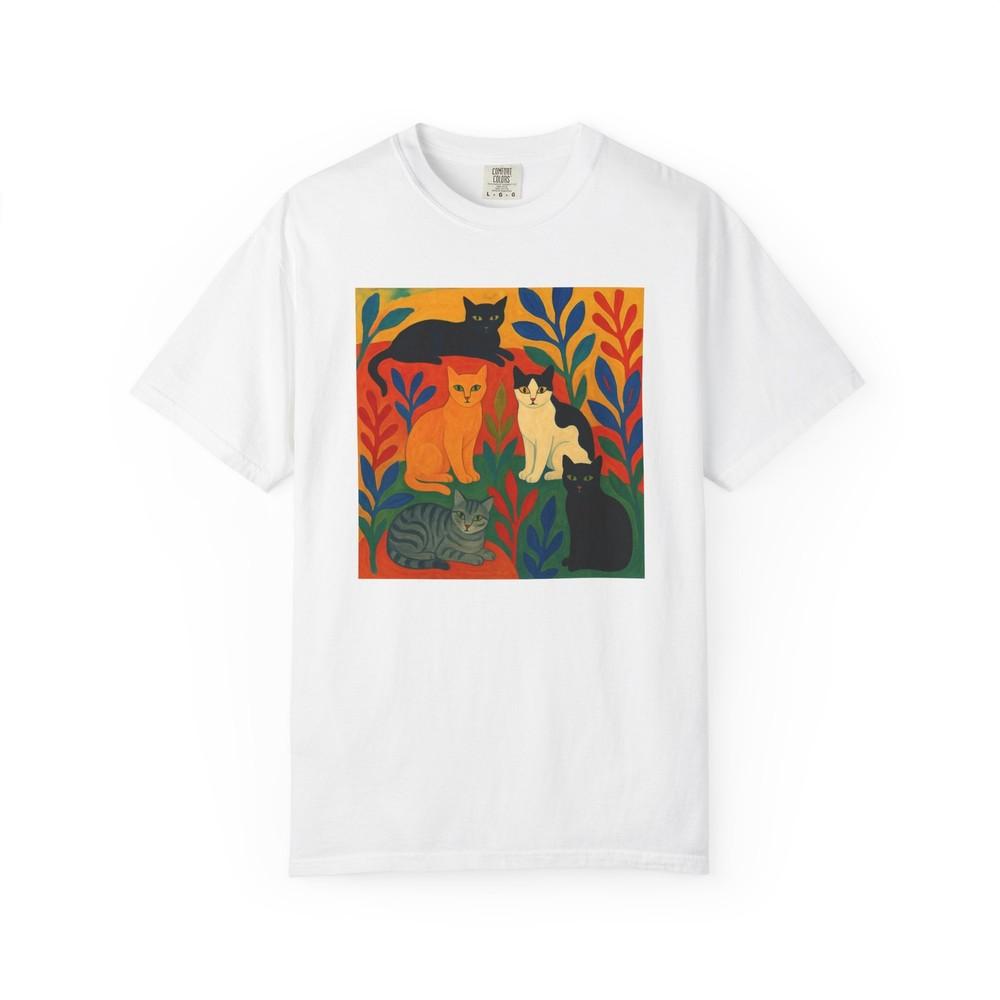 Colorful Cat Art T-Shirt Artistic Vintage Style Tee Bold Graphic Unisex Shirt Unisex T-Shirt S
Colorful Cat Art T-Shirt Artistic Vintage Style Tee Bold Graphic Unisex Shirt Unisex T-Shirt S