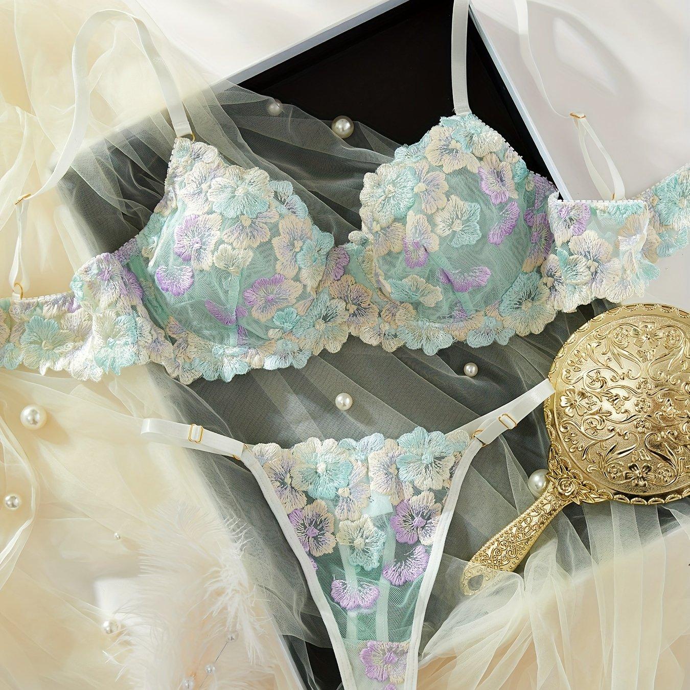 Комплект нижнего белья из цветочного кружева, бюстгальтер Push Up и стринги, женское сексуальное нижнее белье M светло-синий
Комплект нижнего белья из цветочного кружева, бюстгальтер Push Up и стринги, женское сексуальное нижнее белье M светло-синий