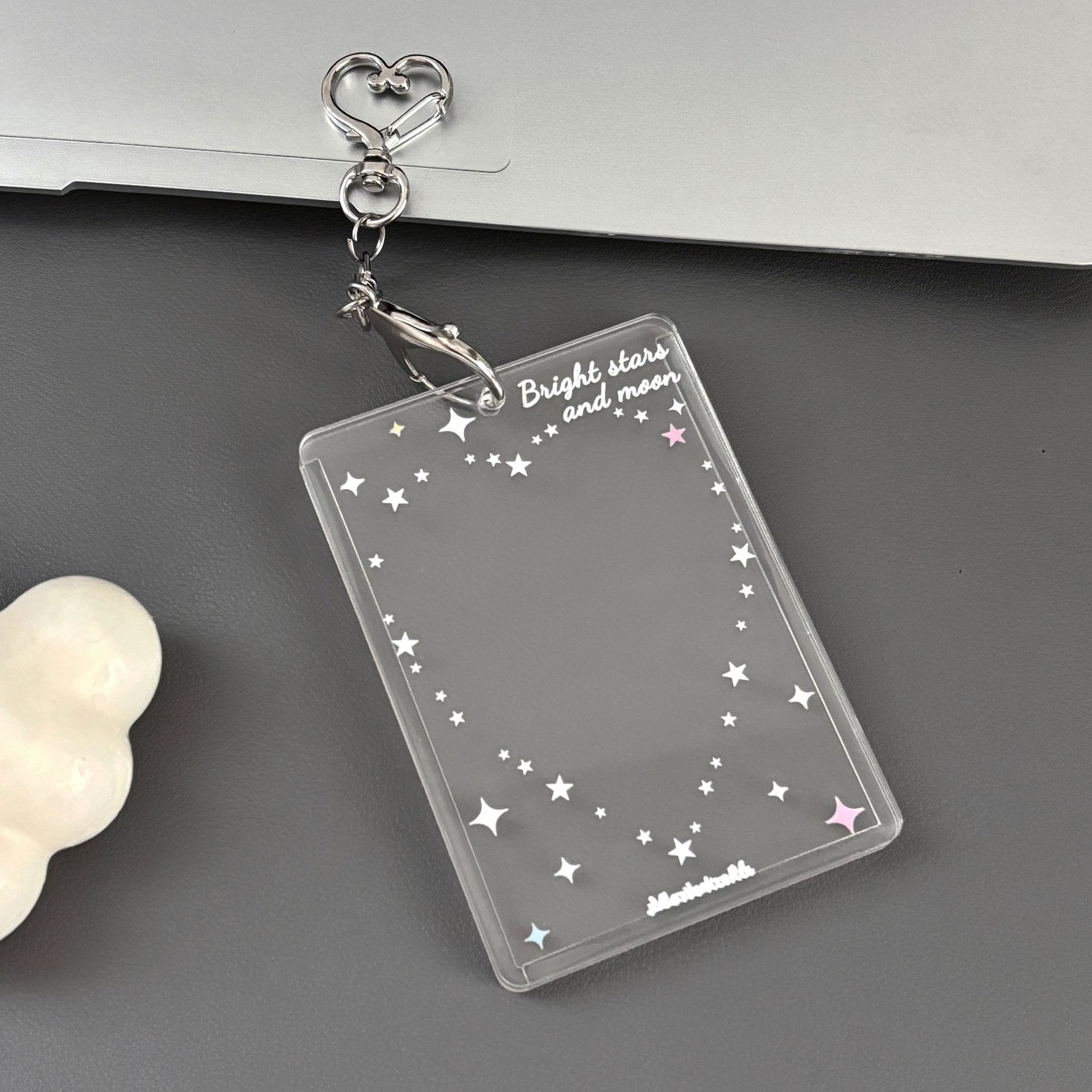 Glitter Star Pattern Photocard Holder Clear Acrylic 3-Inch Photo Card Storage Case Portable Keychain Photo Holder Card Organizer білий
Glitter Star Pattern Photocard Holder Clear Acrylic 3-Inch Photo Card Storage Case Portable Keychain Photo Holder Card Organizer білий