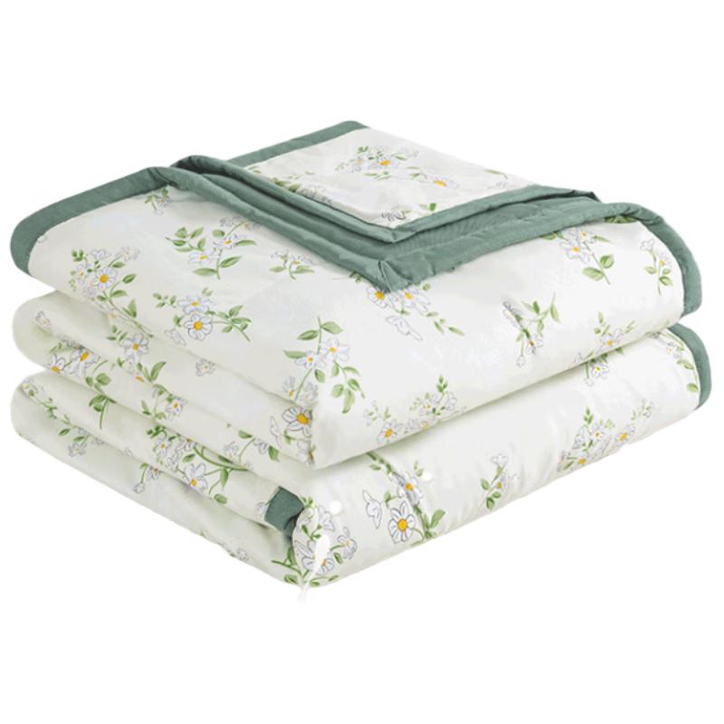Jiuzhoulou Anti-bacterial Machine Washable Summer Fiber Quilt
Jiuzhoulou Anti-bacterial Machine Washable Summer Fiber Quilt