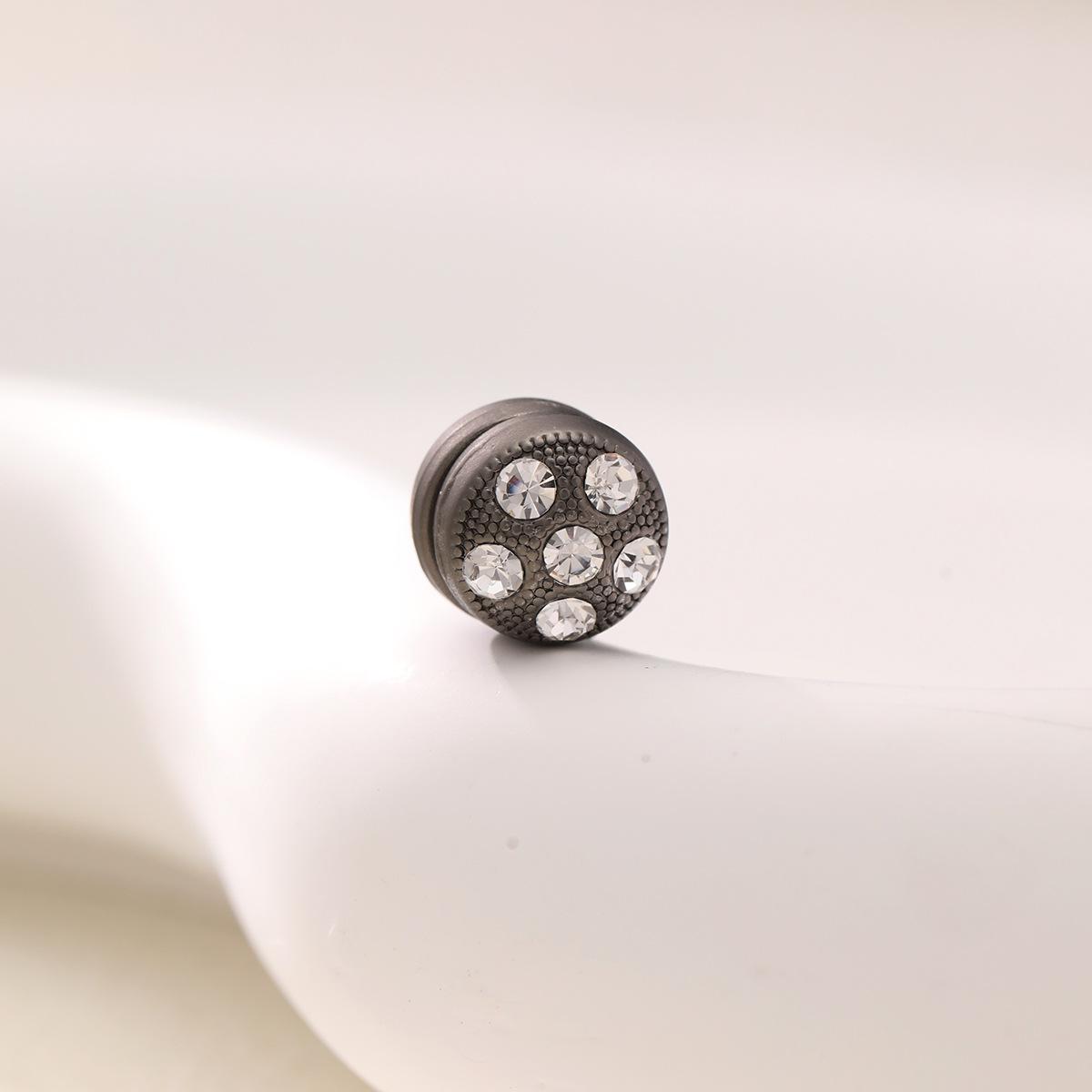 Fashion Magnet Hijab Scarf Brooch Pins For Muslim Woman Magnetic Hijab Headscarf Clips Decorated Accessories Ladies Scarves Pins чёрный
Fashion Magnet Hijab Scarf Brooch Pins For Muslim Woman Magnetic Hijab Headscarf Clips Decorated Accessories Ladies Scarves Pins чёрный