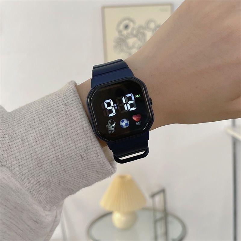 Fashion Niche Design Technology Sense Watch Female High Value Student Party Simple Children S Electronics темно-синього кольору
Fashion Niche Design Technology Sense Watch Female High Value Student Party Simple Children S Electronics темно-синього кольору