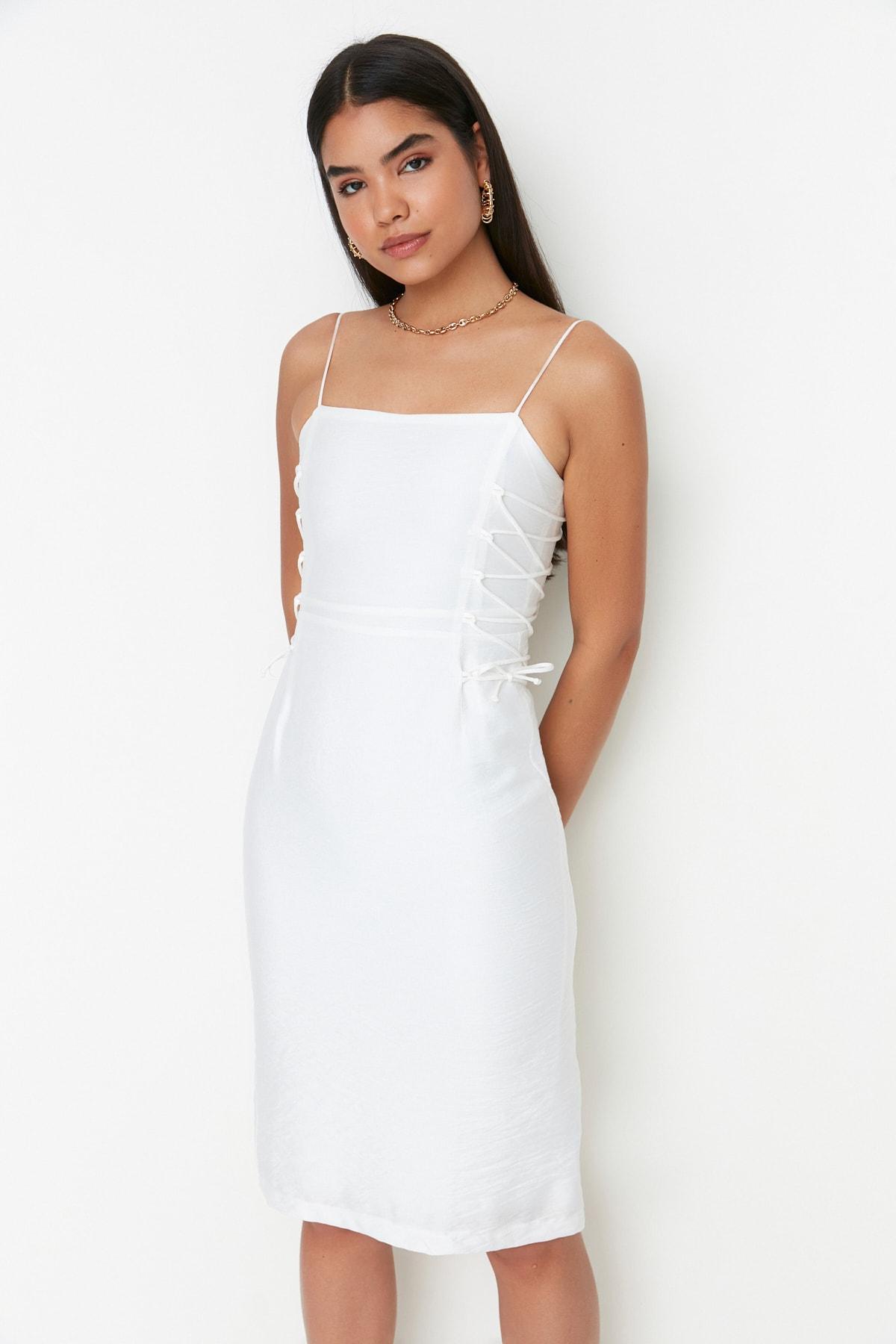 Платье цвета экрю с люверсами TWOSS22EL00206
Платье цвета экрю с люверсами TWOSS22EL00206