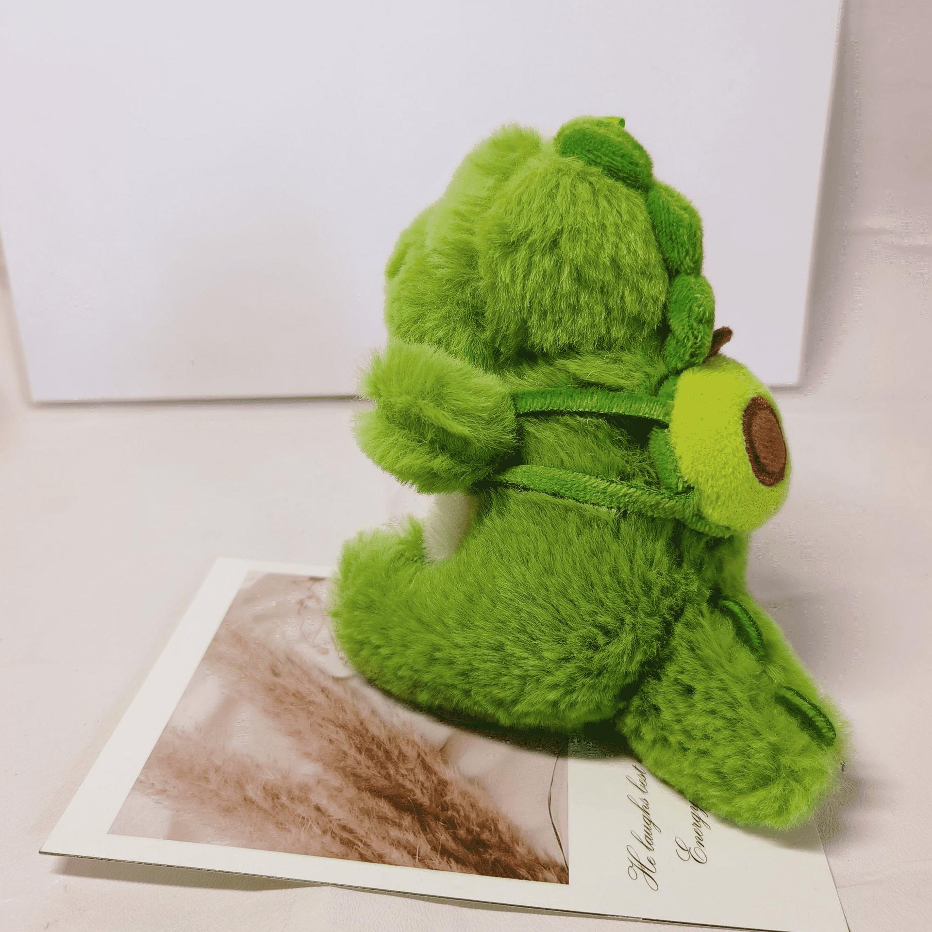 13cm Adorable Skipping School Dinosaur Plush Toys A Strawberry, Avocado and Carrot Dinosaur Pendant On the Back Toys for Kids 13cm
13cm Adorable Skipping School Dinosaur Plush Toys A Strawberry, Avocado and Carrot Dinosaur Pendant On the Back Toys for Kids 13cm