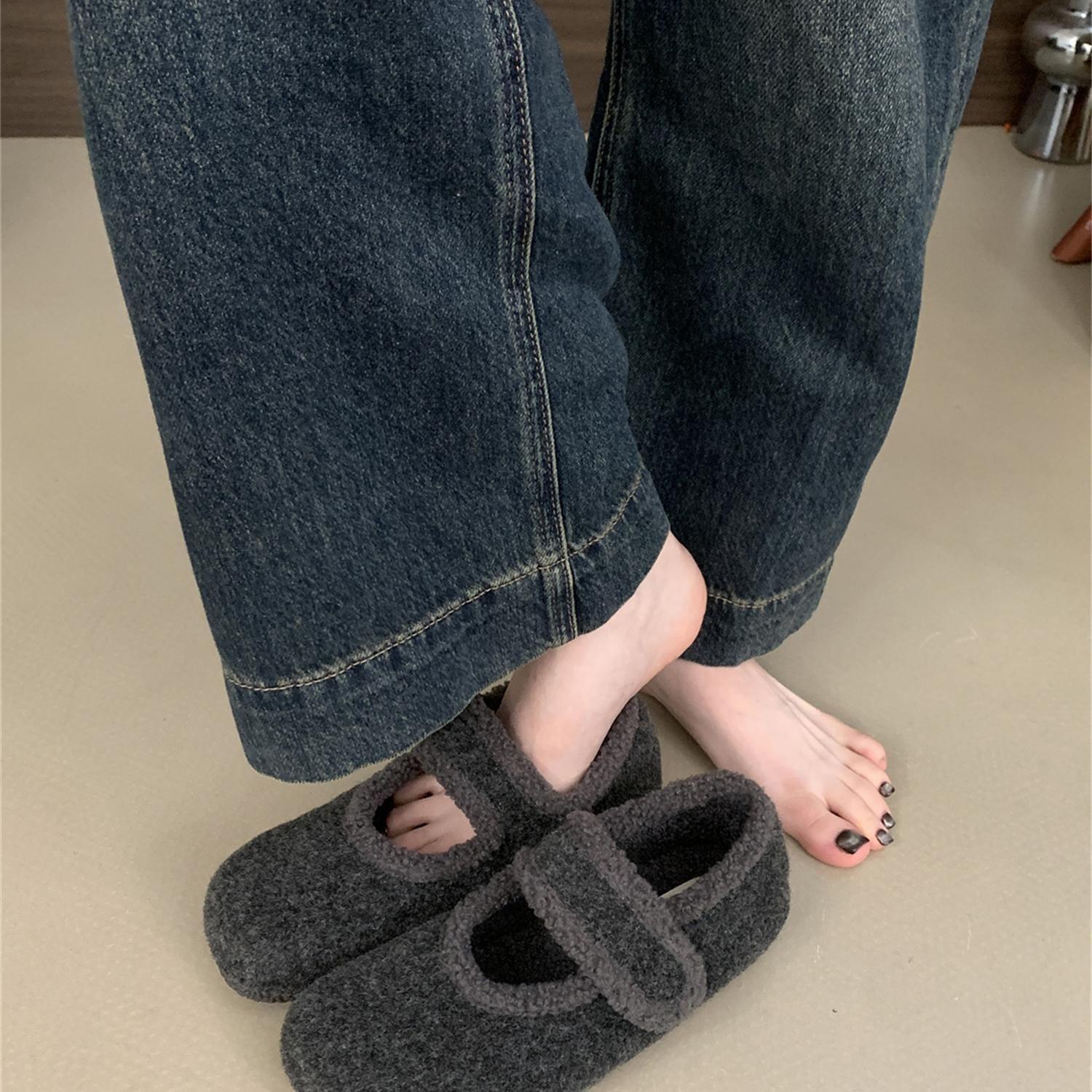 Французские высококачественные коричневые шерстяные туфли Birkenstock женские на осень и зиму 2024 года с мягкой подошвой, плюшевые, уродливые, милые туфли Mary Jane Doudou 35 темно-серого
Французские высококачественные коричневые шерстяные туфли Birkenstock женские на осень и зиму 2024 года с мягкой подошвой, плюшевые, уродливые, милые туфли Mary Jane Doudou 35 темно-серого