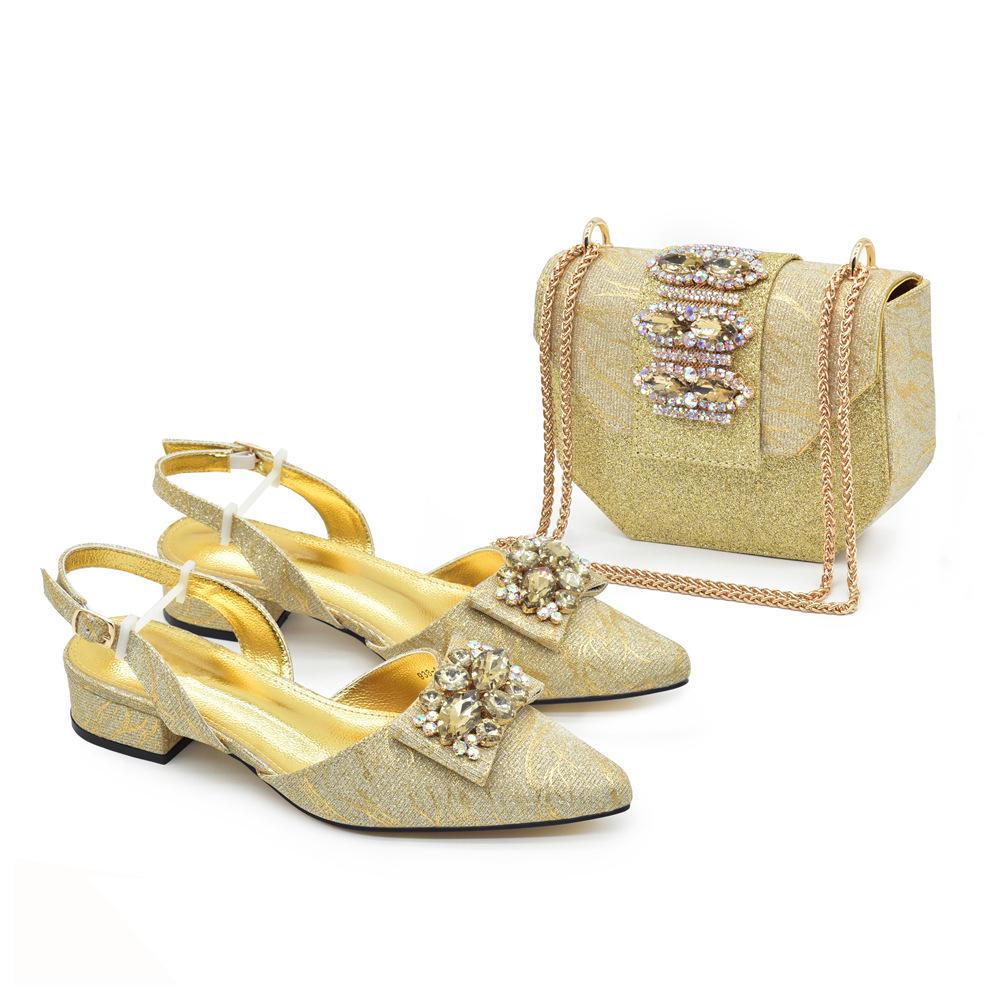 Diamond-Studded Pointed Toe Square Heel Shoes & Evening Bag Set - Italian Fashion Design Rhinestone Elegance 40 золотой
Diamond-Studded Pointed Toe Square Heel Shoes & Evening Bag Set - Italian Fashion Design Rhinestone Elegance 40 золотой