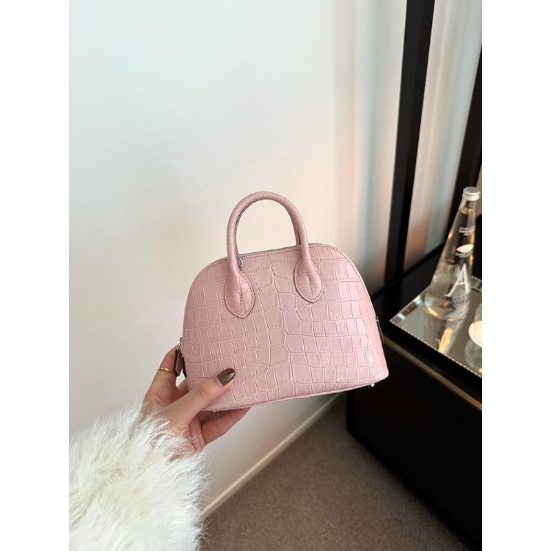 Высококачественная ретро-сумка из черной воловьей кожи с крокодиловым узором, мини-сумка с полукруглой ручкой, сумка через плечо для боулинга 18x8x14cm розовый
Высококачественная ретро-сумка из черной воловьей кожи с крокодиловым узором, мини-сумка с полукруглой ручкой, сумка через плечо для боулинга 18x8x14cm розовый