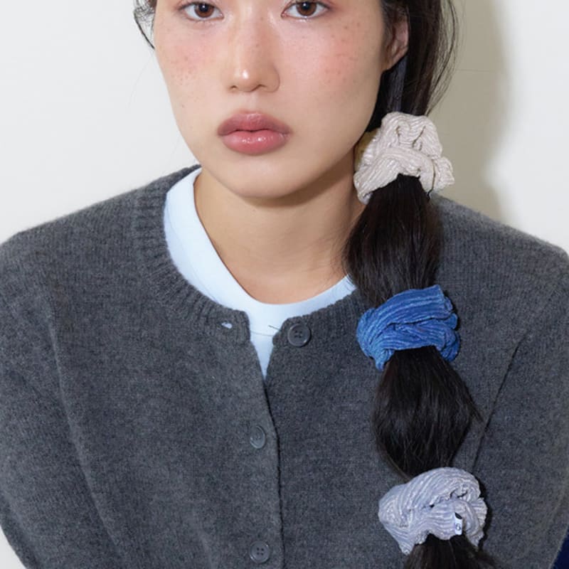 бархатная мини-резинка для волос geegee - 4 цвета BLACK
бархатная мини-резинка для волос geegee - 4 цвета BLACK