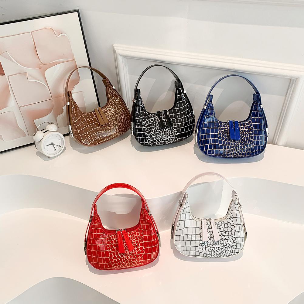 Crocodile Pattern Shoulder Bag PU Leather Underarm Bag with Zipper Closure Retro Classic Small Purse Crescent Bag for Women
Crocodile Pattern Shoulder Bag PU Leather Underarm Bag with Zipper Closure Retro Classic Small Purse Crescent Bag for Women