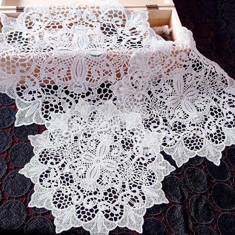 European-Style round Lace Embroidery Hollow Dining Table Household Plate and Bowl Decoration Fabric Insulation Decoration Wind chimes 30cm
European-Style round Lace Embroidery Hollow Dining Table Household Plate and Bowl Decoration Fabric Insulation Decoration Wind chimes 30cm