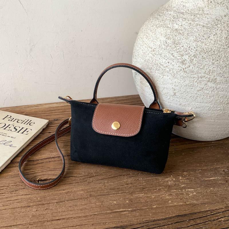 2025 Women s Crossbody Bag: Lightweight Suede Shoulder and Handbag
2025 Women s Crossbody Bag: Lightweight Suede Shoulder and Handbag