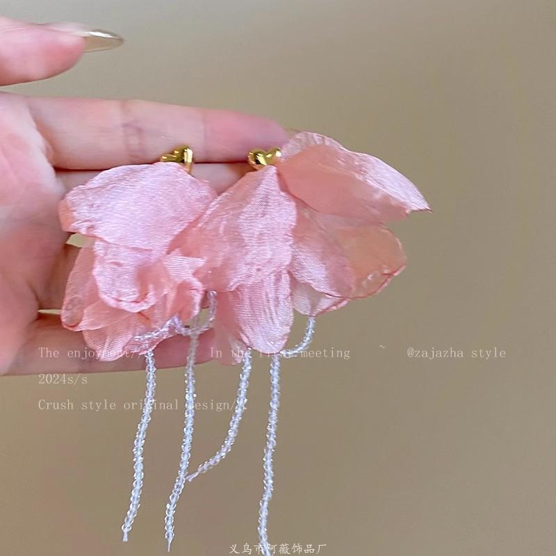 Летние серьги-кисточки с цветами, милые универсальные серьги-гвоздики, модные нишевые премиальные серьги
Летние серьги-кисточки с цветами, милые универсальные серьги-гвоздики, модные нишевые премиальные серьги