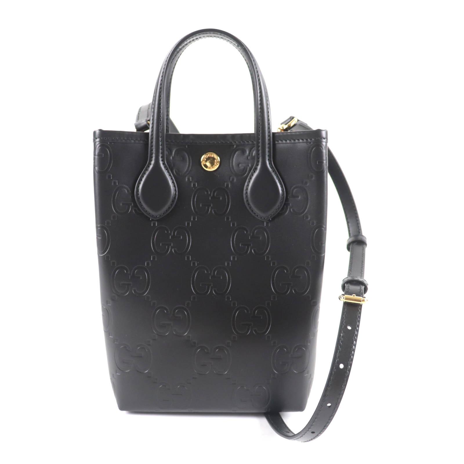 Pristine GUCCI Shoulder Bag GG Super Mini Bag 2way Leather black leather Women Used
Pristine GUCCI Shoulder Bag GG Super Mini Bag 2way Leather black leather Women Used